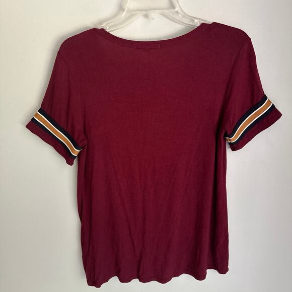 Moa Moa women’s medium burgundy knot varsity tee shirt - Picture 5 of 5